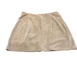 HALARA A-Line Skort size medium in dark brown corduroy athleisure